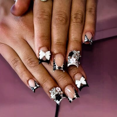 24 stuks/set Franse Stijl Zwart-Wit Press-On Nagels, Met Strikje, Sterren Strass Steentjes, Voor Dates, Dagelijks, Nagelbenodigdheden black