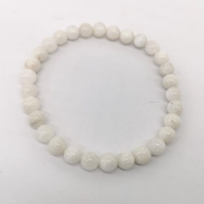 Armband - Maansteen - edelsteen – 17 cm / 8 mm - werking - Vrouwelijke energie, vruchtbaarheid en intuïtie - De zachte, kalmerende steen brengt emotioneel evenwicht, verzacht stress en helpt je te luisteren naar je gevoel.