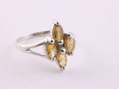 Fijne zilveren ring met citrien - maat 15.5