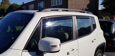 Jeep Renegade donkere zijwindschermen set tbv 5-deurs model NA 2014 pasvorm Team Heko