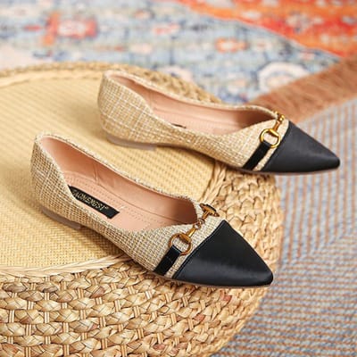 Xiaoxiangfeng Damesschoenen Lente Nieuwe Schoenen Dames Platte Schoenen met Puntneus 33 brown