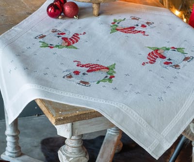 Vervaco - Tafelkleed kit - Kerst - Kerstkabouters - PN-0198673 - Borduren - Borduurpakket - Borduurpakket volwassenen - Borduurpakket kind
