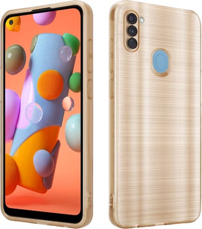 Cadorabo Hoesje geschikt voor Samsung Galaxy A11 / M11 in Brushed Goud - Beschermhoes Case Cover van flexibel TPU silicone in Brushed design