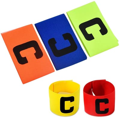 Dailygoods- Voetbalarmband Set van 5 - Voetbal Armband - Sportaccessoire - Teamcaptain - Duurzaam Materiaal - Perfect voor Wedstrijden - Captain Armband