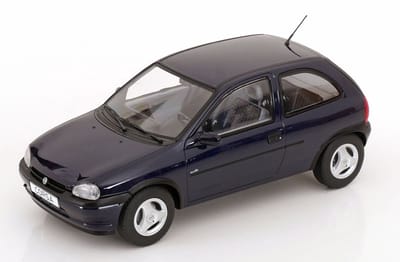 Opel Corsa B Atlanta dark blue (metallic) 1993 - MCG18905 - MCG 1:18