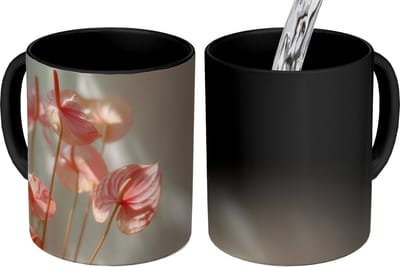 Magische Mok - Foto op Warmte Mokken - Koffiemok - Bloemen - Stelen - Roze - Schaduw - Magic Mok - Beker - 350 ML - Theemok