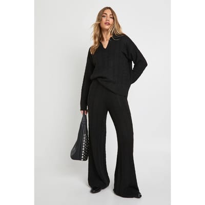boohoo Dames Zachte kabelgebreide trui met polocaak en broek met wijde pijpen co-ord | Black | Maat: Small