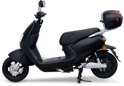E-scooter - Retelli Benefico - 50 kilometer actieradius - zwart - Keuze uit: Brom/snor - incl. topkoffer - incl kenteken, tenaamstelling en rijklaar maken