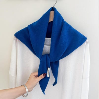 Écharpe Tricotée Femme Laine Hiver Écharpes Chaudes Design Couleur Unie Vive Châle Épaissi Pashmina Triangulaire Doux Cou 40x70x110cm blue