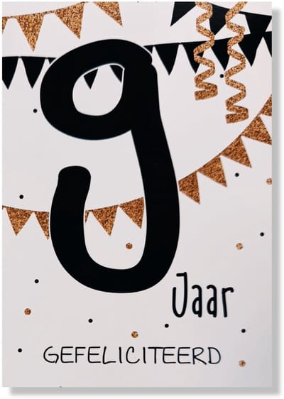 Hoera 9 Jaar! Luxe verjaardagskaart - 12x17cm - Gevouwen Wenskaart inclusief envelop - Leeftijdkaart