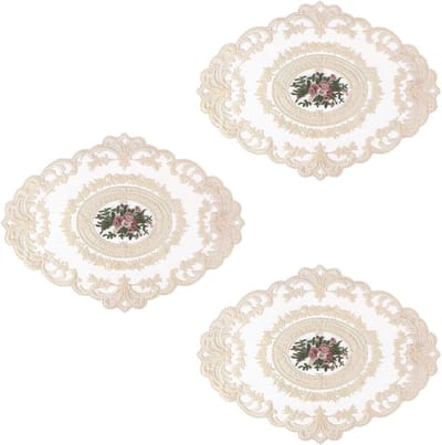 Beige kanten doilies set van 3, retro placemats, geborduurde bekermatten en gehaakte kleedjes voor stijlvolle tafeldecoratie en serviesaccessoires