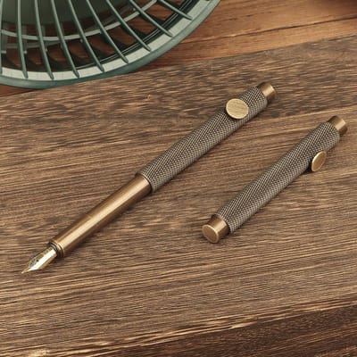 Mini stylo plume de poche portable en laiton vintage, 0,5 mm, créatif, court, pour étudiant, écriture manuscrite, fournitures de bureau brown
