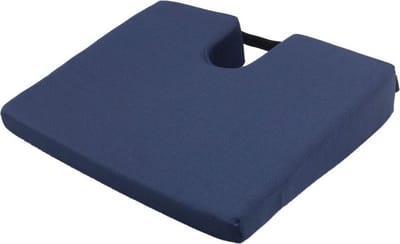 Zitkussen in wigvorm met uitsparing - zorgt voor aangenaam zitten tijdens aandoeningen - Kleur donkerblauw -  Obbomed SU 2370
