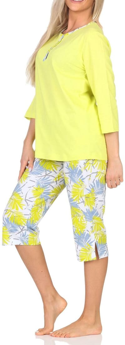 Prachtige damespyjama met korte mouwen en capri broek in bloemenprint - ook in oversize