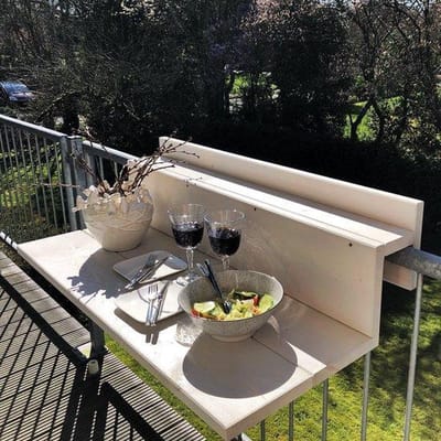 GoudmetHout® Balkontafel Hangend XL - 99 cm Hout - Balkonbar - Hangtafel Buiten - Relingdikte vanaf 14 t/m 16 cm - Bijzettafel Balkon & Tuin tafeltje - White Wash