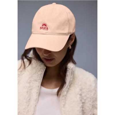 Pet met slogan