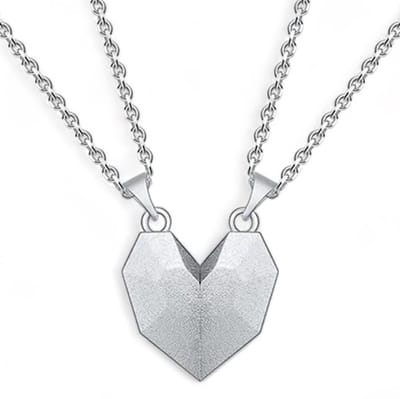 Magnetische Hartjes Ketting Set voor Hem en Haar - Zilver kleurig - Romantisch Liefdes Cadeau - Valentijnsdag - Valentijn Cadeautje voor Mannen