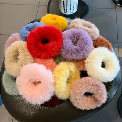 Zachte Pluche Haarbanden voor Vrouwen Elegante Schattige Elastische Scrunchies in Diverse Kleuren, Perfect Dagelijks Accessoire of Cadeau 10PCS red