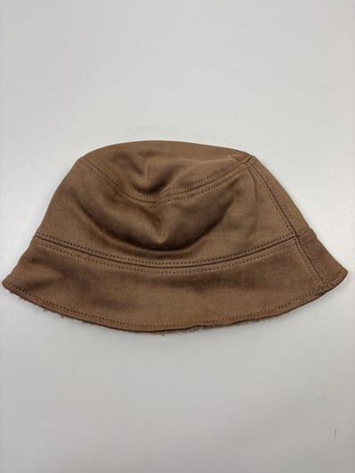 Bucket hat, vissershoedje, warm.