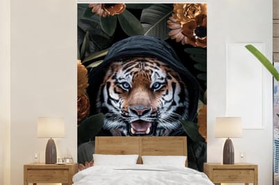 Behang - Fotobehang Tijger - Bloemen - Oranje - Breedte 145 cm x hoogte 220 cm