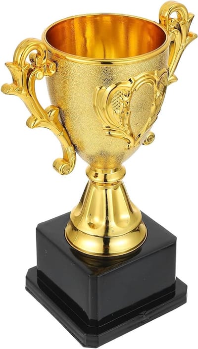 Plastic Trofee - Gouden Prijs - Kinder Sportwedstrijden - Duurzaam Lichtgewicht Plastic - 18 cm Hoog - Goud