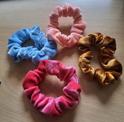 Scrunchies velvet 4 stuks verschillende kleuren | Scrunchies | Velvet | Kleur