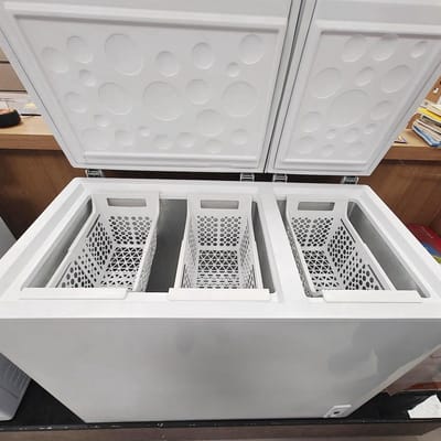 Allecto - Diepvrieskist - Organizer voor Diepvriezer - Ruimtebesparend - Formaat S - Opbergmand voor Keuken - Geschikt voor Voedselopslag - 15 Kilo...