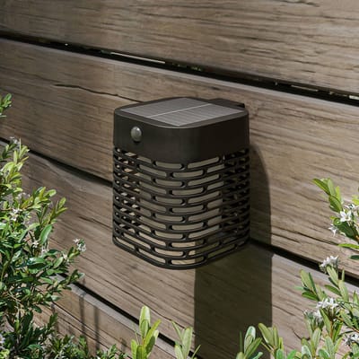 Philips Hara Solar wandlamp - Zonne-energie - Warmwit licht: 2700K - Zwart - Twee lichtstanden - Schemersensor - Bewegingssensor - IP44: weerbestendig - Solar buitenverlichting