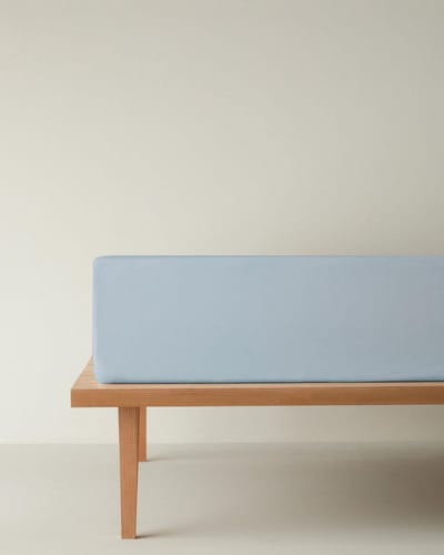 English Home Timeless Hoeslaken - Novella Premium - 100% Katoen - Met elastiek - 100x200 cm - Licht Blauw