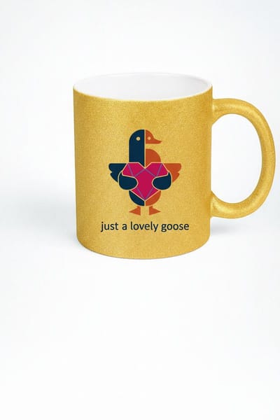 Gouden Glitter Mok met Geometrische Gans & Hart - "Just a Lovely Goose" Cadeau Beker