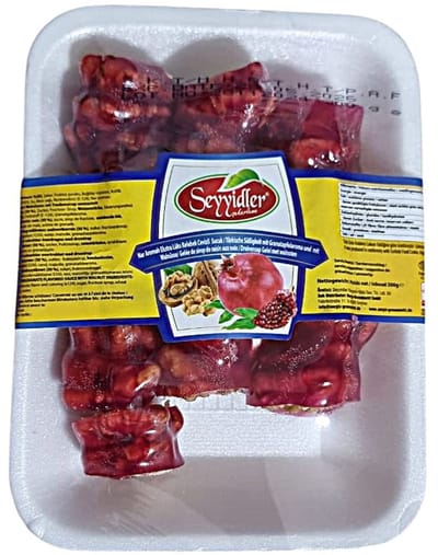 Turks fruit met granaatappel, melasse en extra walnoten 300 g - Narlı, pekmezli ve ekstra cevizli sucuk lokum Turk lokumu - Turkish delight with pomegranate, molasses and extra walnuts 300 g