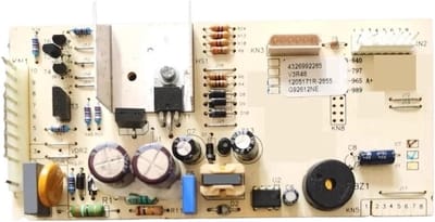 Koelkast Besturingsplaat - Printplaat Moederbord - Diepvries Reparatie - Specifieke Component - 1x1x1 cm