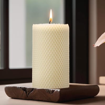 Pure Beeswax Pillar Candles, 9 x 6 Inch White Honeycomb Pillar Candle, 30 Hours Burning Ivory Hand Rolled Bees Wax Candles for Home Room Decoration Christmas Weddings