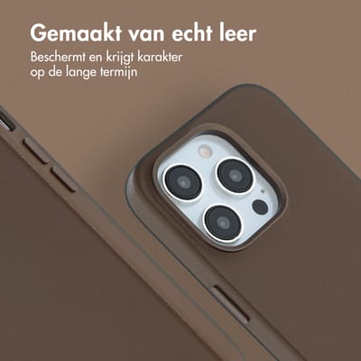 Accezz Hoesje - Geschikt voor iPhone 14 Pro - geschikt voor MagSafe Leather Backcover - Coffee Brown