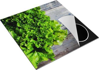 Chefcare Inductie Beschermer Groene Sla op een Houten Achtergrond - 78x78 cm - Afdekplaat Inductie - Kookplaat Beschermer - Inductie Mat