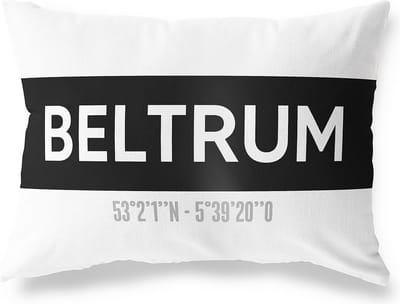 Tuinkussen BELTRUM - GELDERLAND met coördinaten - Buitenkussen - Bootkussen - Weerbestendig - Jouw Plaats - Studio216 - Modern - Zwart-Wit - 50x30cm