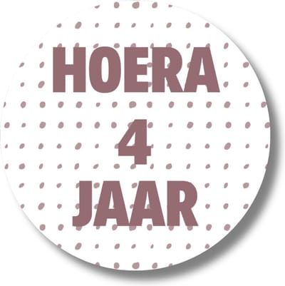 20 x Roze Traktatiestickers Hoera 4 Jaar - Stickervel - Cadeaustickers - Wensetiket - Rond 4 cm - Sluitsticker - 20 stuks - Sticker 4e Verjaardag