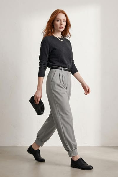 Gebuikte Knooprok Met Tailored Broek