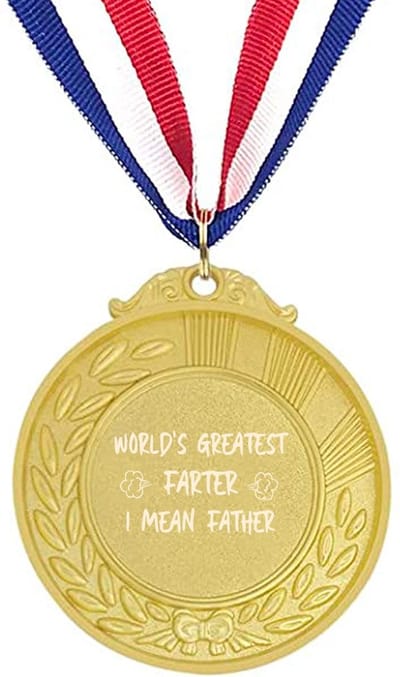 Akyol - world's greatest farter i mean father medaille goudkleuring - Papa - de liefste vader - grappige tekst - vaderdag cadeautjes - vaderdag - cadeau - verjaardagscadeau - verjaardag - kado - geschenk - gift - vader artikelen