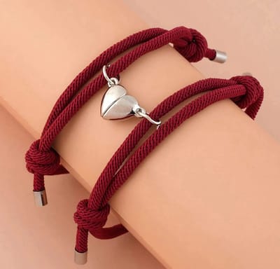 Akyol - koppel armband -Valentijn voor hem en haar -magneet armband-vriendschapsarmband-Rood-Liefdes Cadeau-Romantisch-Cadeau voor je vrouw of vriendin - Mannen Cadeautjes-vrouwen cadeautjes-magneten-Rode armband-liefdes armband-hartjes armband