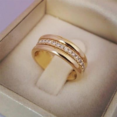 Huitan Mode Contracted Vrouwen Geometrische Ringen Gouden Kleur Markies Kristal CZ Trendy Trouw Verlovingsring Sieraden 9 beige