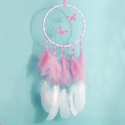 Macrame Dromenvanger - Roze Vlinder Wanddecoratie met Veer en Feeënnet - Sfeervolle Ornamenten voor Slaapkamer en Trouwerij Decoratie