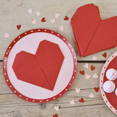Ginger Ray - Servetten - Be mine - harten - 16 stuks - 16,5 cm - Valentijnsdag versiering - Valentijnsdag cadeau - valentijnsdag