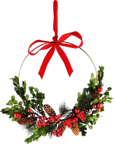 Dekoratief | Hanger ring m/besjes/dennenappels, groen/rood, 31x31x6cm | A245530