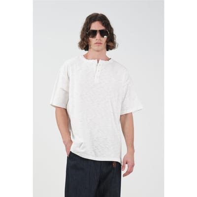 Crew Neck T-shirt met Knopdetails