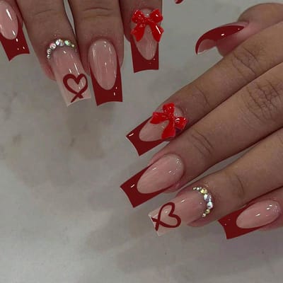 Dailygoods- Nagelstickers Franse Manicure - 24 Stuks Plaknagels - Kunstnagels met Decoraties - Zelfklevende Nagels - Lange Vierkante Nagels - Hoogwaardig ABS-Materiaal