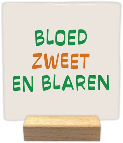 Bloed zweet en bladeren - Keramische decoratie tegel - incl. houten presenteerblok