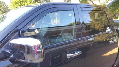 Zijwindschermen Dodge Ram 1500 4-drs model 2009-2018 - donker getint tbv type DS set a 4 schermen tbv voor & achterzijde L+R