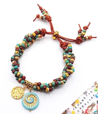 Jeannette-Creatief® - Beach - Armband Leer Gevlochten Miyuki Picasso met Bedels Goud Turquoise Rood Goud Schelp Dolfijnen - Bedels Glas - Muntje - Dames Armband - Kralen Armband - Miyuki Picasso - Vlechtarmband - Gevlochten Armband - Czech Glaskralen