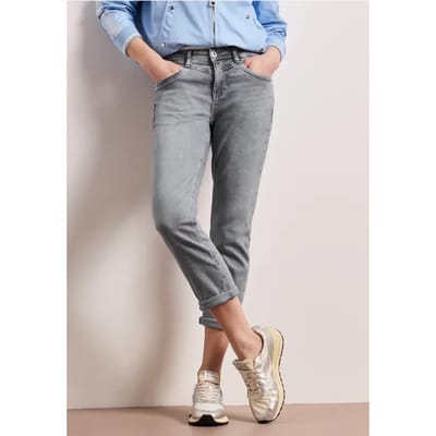 7/8 Slim Leg jeans in casual fit